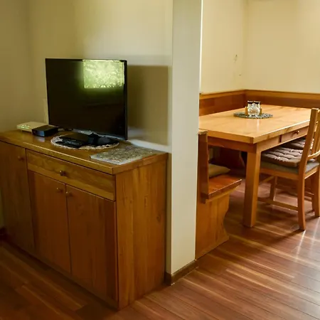 Koca V Lozah Dom wakacyjny *